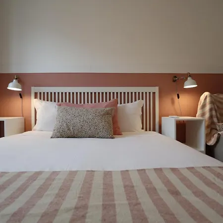 Giraffe House * リスボン